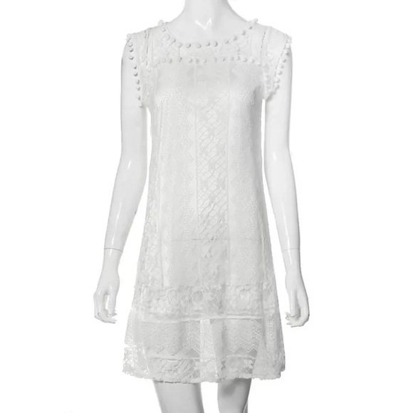 Just in! Beautiful Lace Dress - Picture 4 of 8